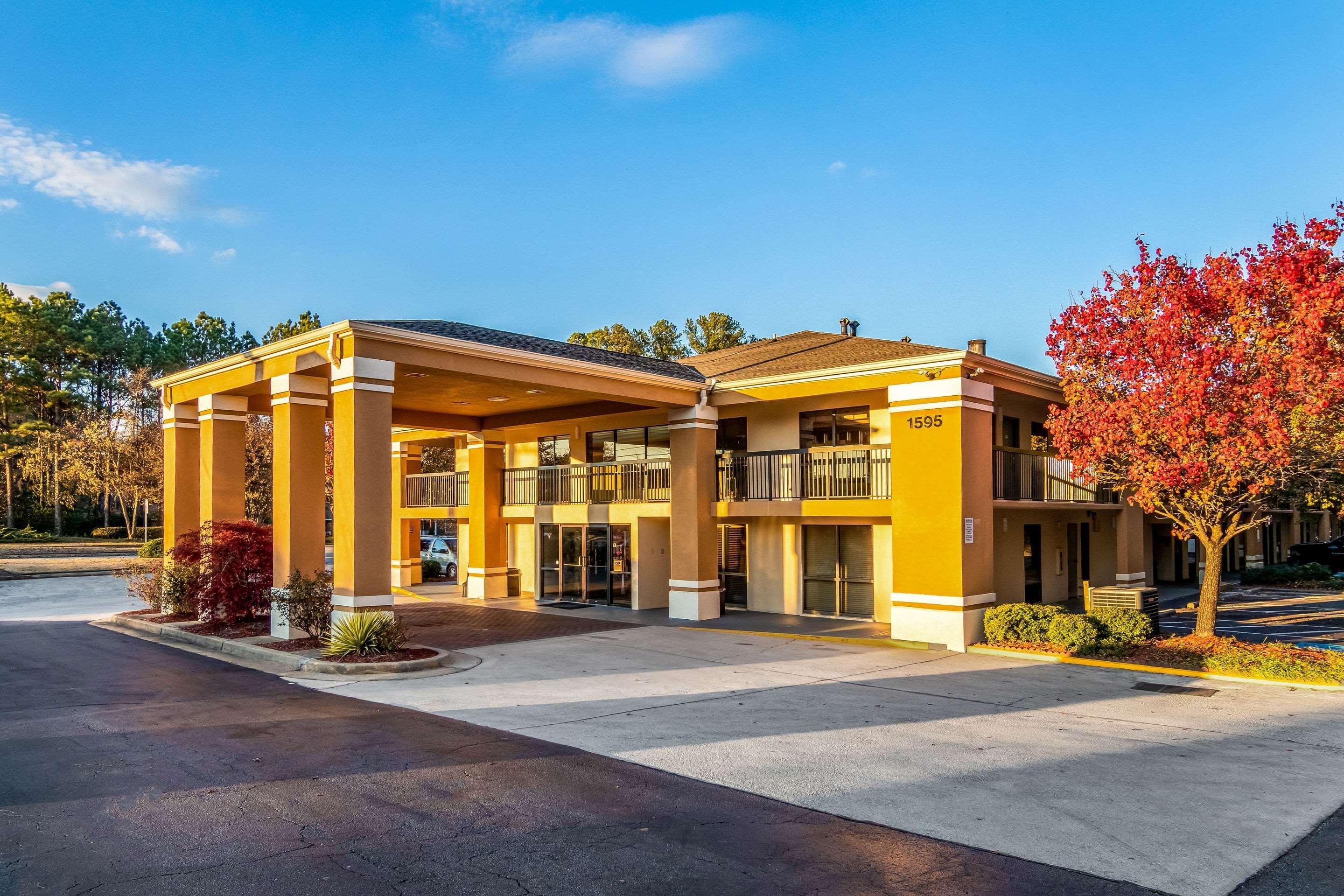 Quality Inn & Suites Atlanta Stone Mountain Exterior foto