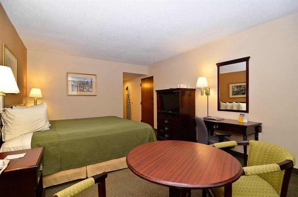 Quality Inn & Suites Atlanta Stone Mountain Quarto foto